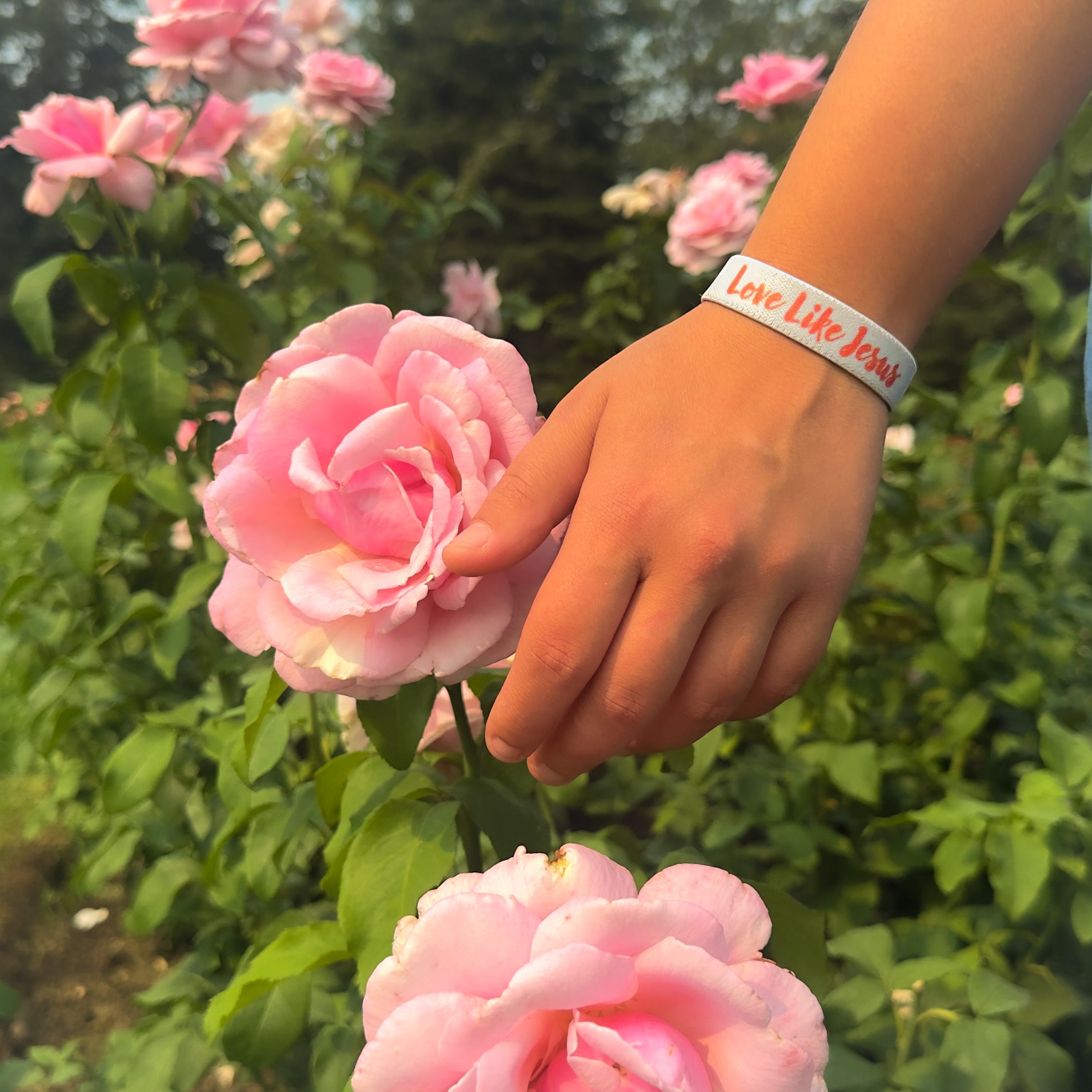 Love Like Jesus Bible Verse Bracelet